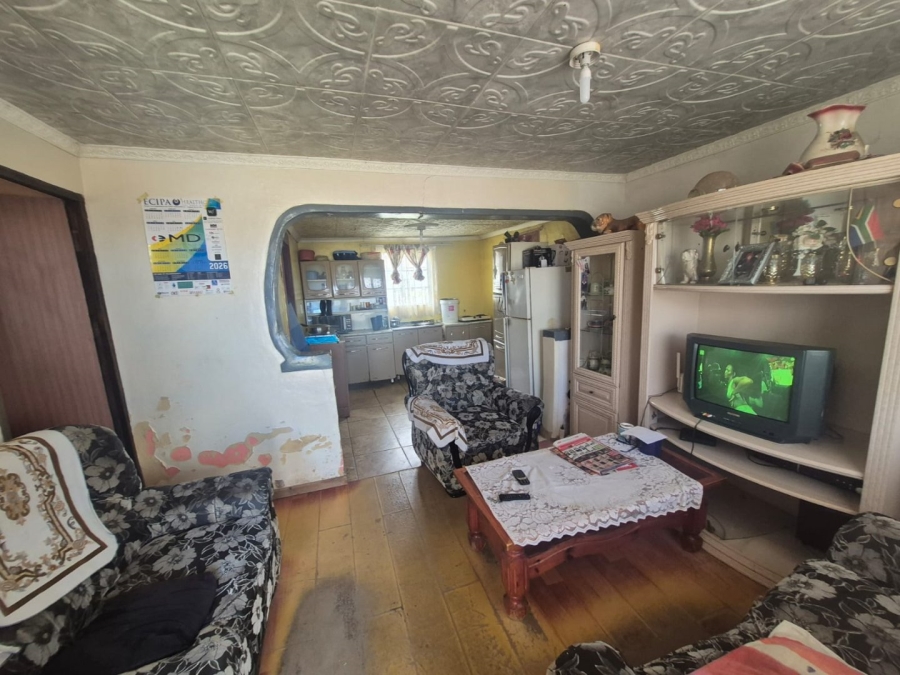 2 Bedroom Property for Sale in Kwazakhele Eastern Cape
